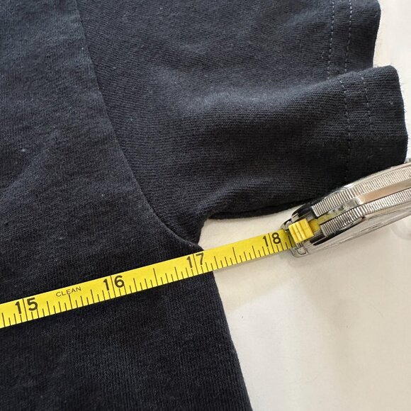 Obey Black and White Vintage Graphic T-shirt Small Streetwear Skate - Picture 6 of 7